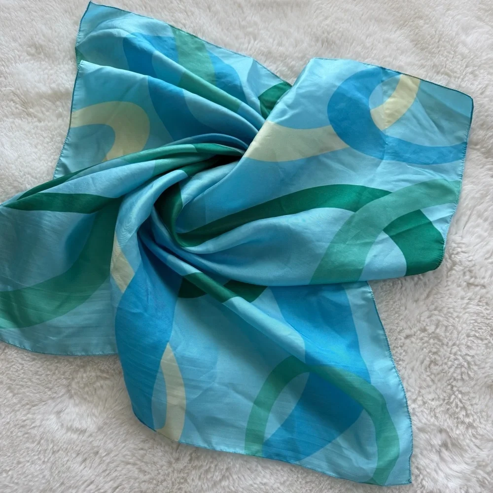 GAP 100% Silk Scarf 26”x26” Aqua Teal Blue Abstract Made in Italy